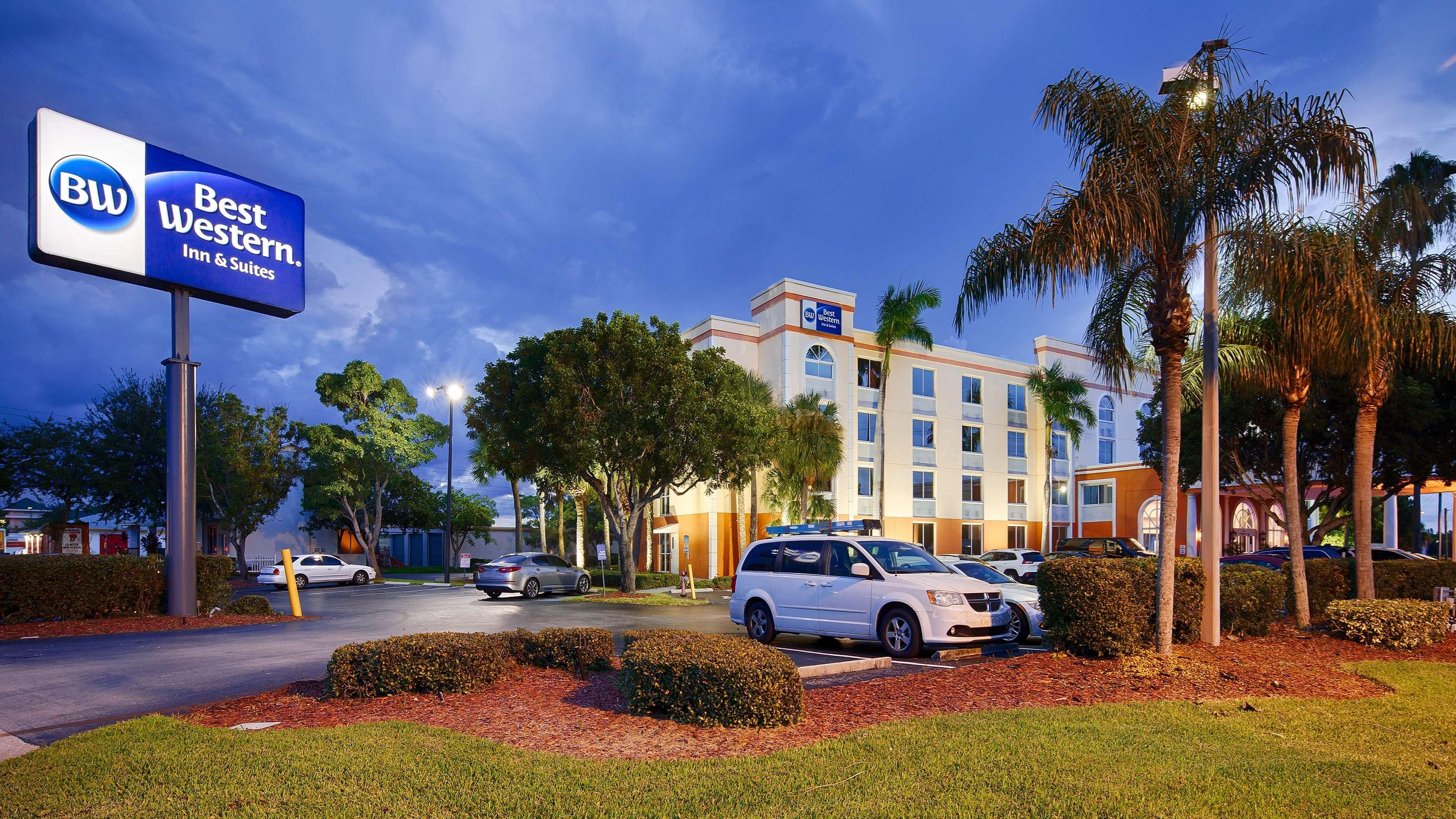 Best Western Fort Myers Inn And Suites Exteriér fotografie